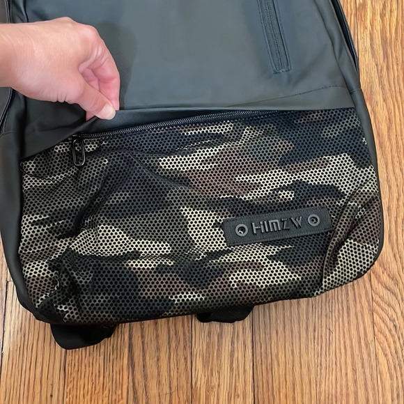 Himz Warrior 14” Laptop Travel Backpack Black Camo Unisex - Picture 10 of 11